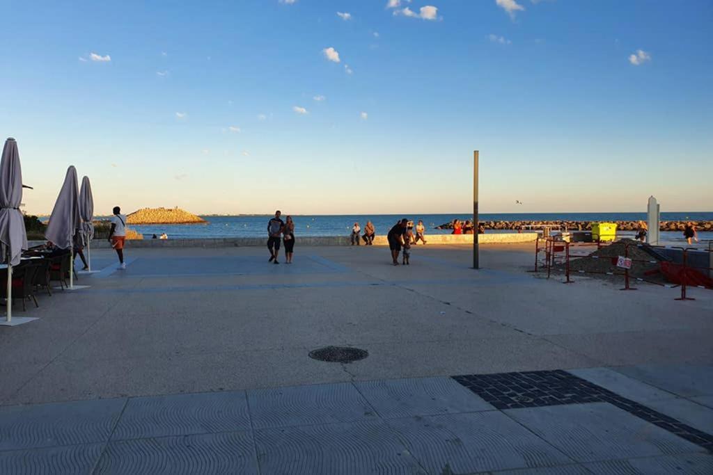 Studio Cabines 6 Couchages 150 M De La Plage Et A Quelques Secondes Des Commerces Wifi Gratuit 라그랑모트 외부 사진